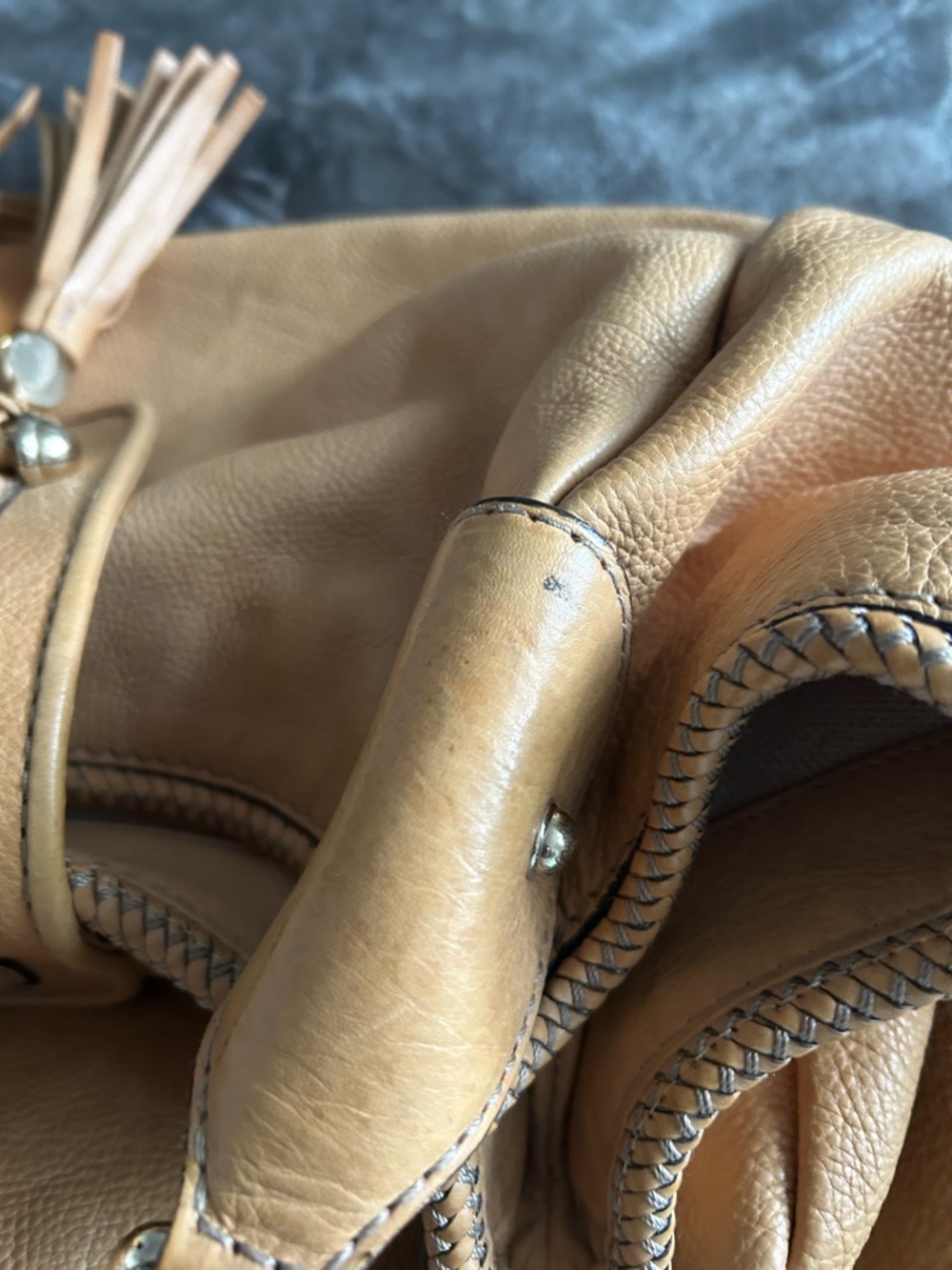 Gucci Camel Leather Tassel Shoulder Bag - Picture 9 of 16